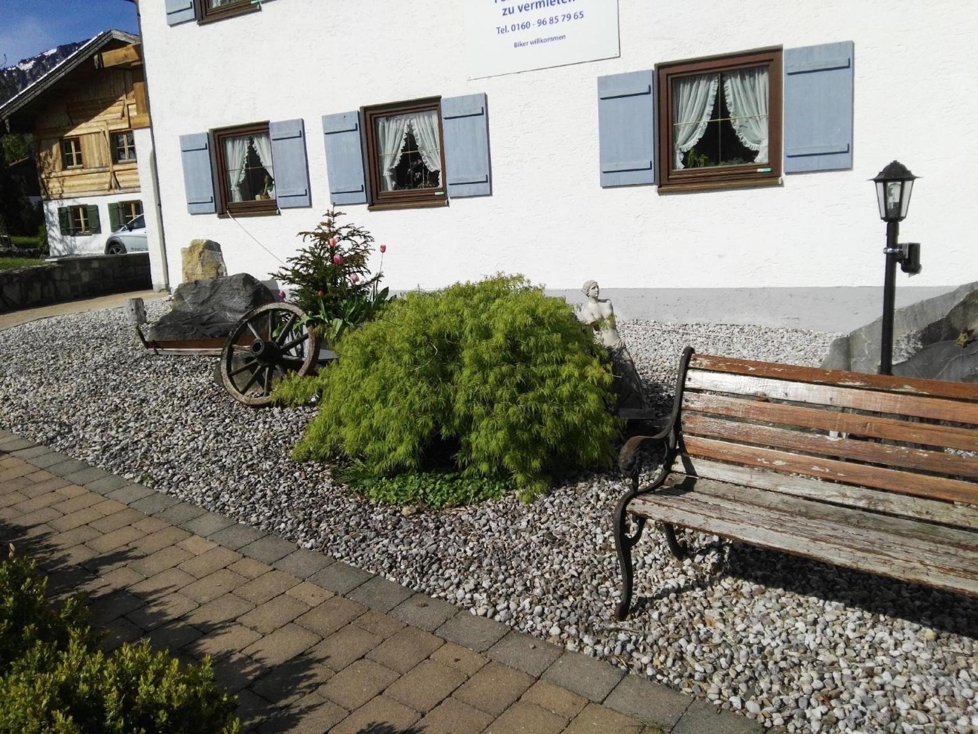 Gemuetliche Ferienwohnung In Urigem Bauernhaus Pfronten Exterior photo